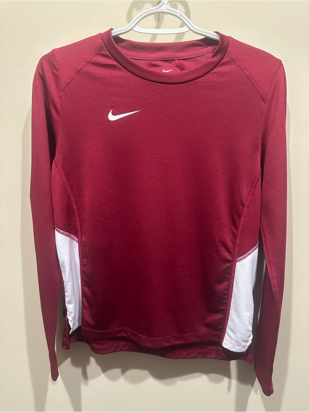 Nike Men’s Dri-Fit Maroon long sleeve shirt